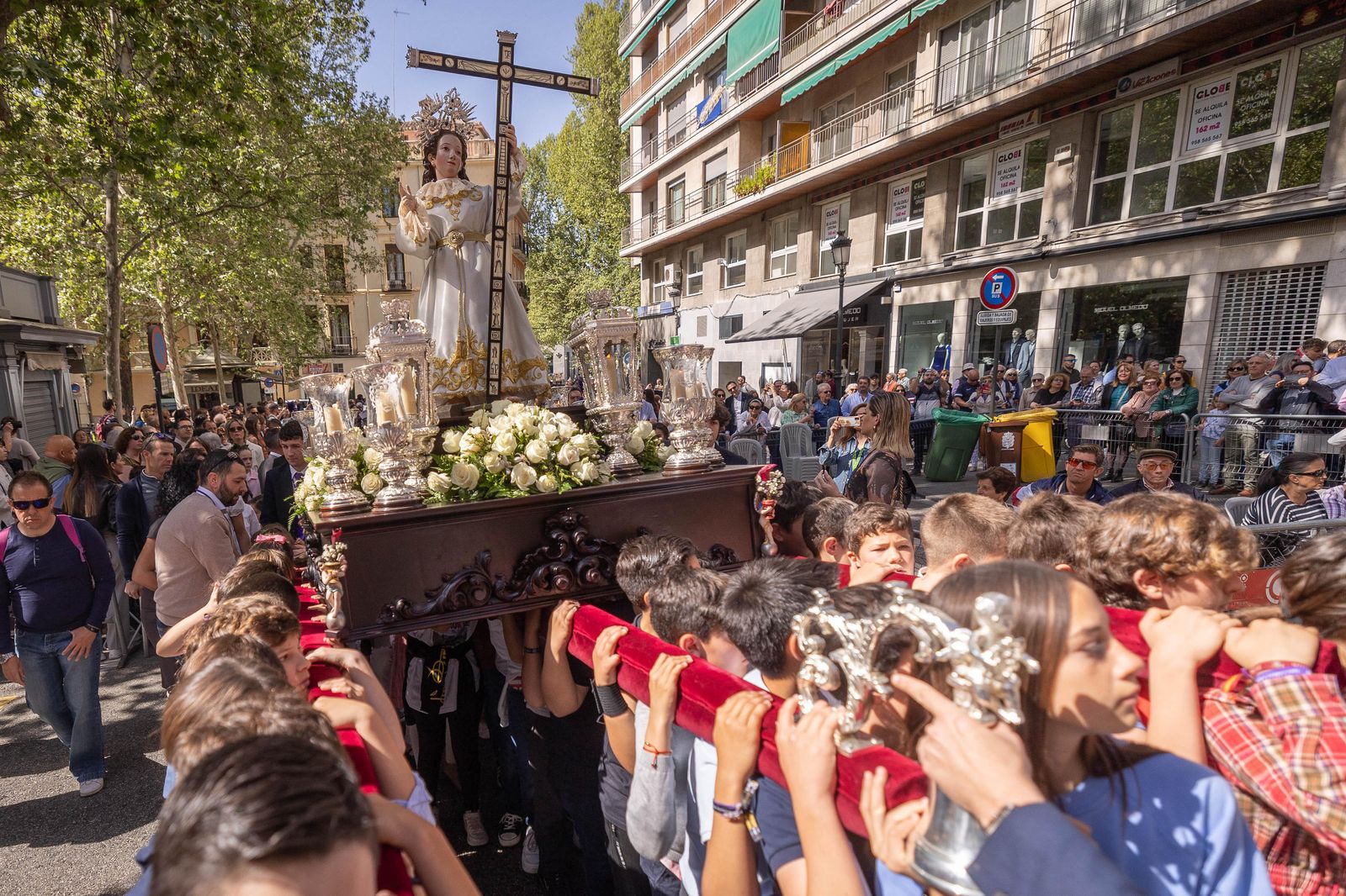 Las mejores fotos del Domingo de Resurrección en Granada