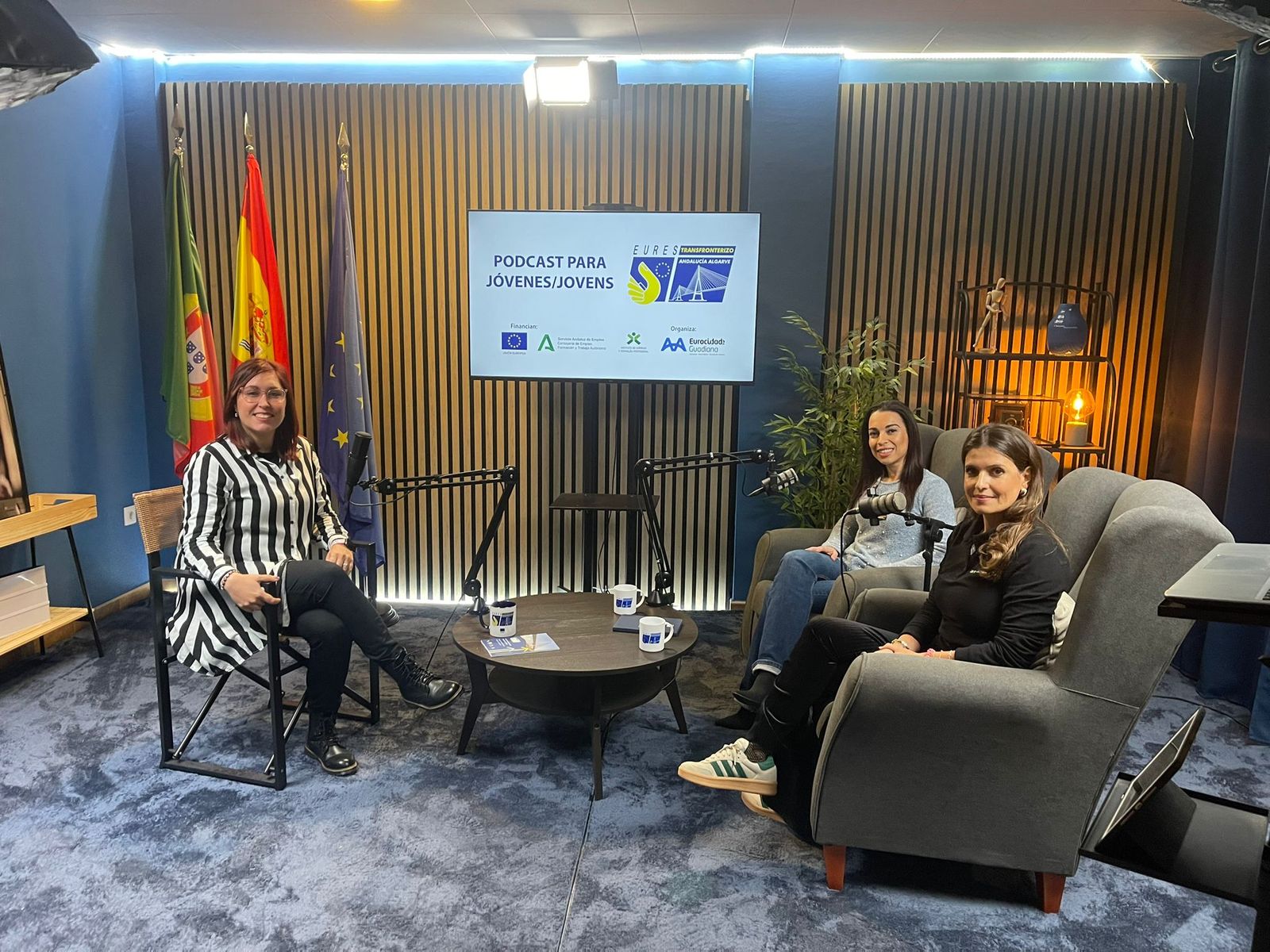 Grabación del podcast para jóvenes.