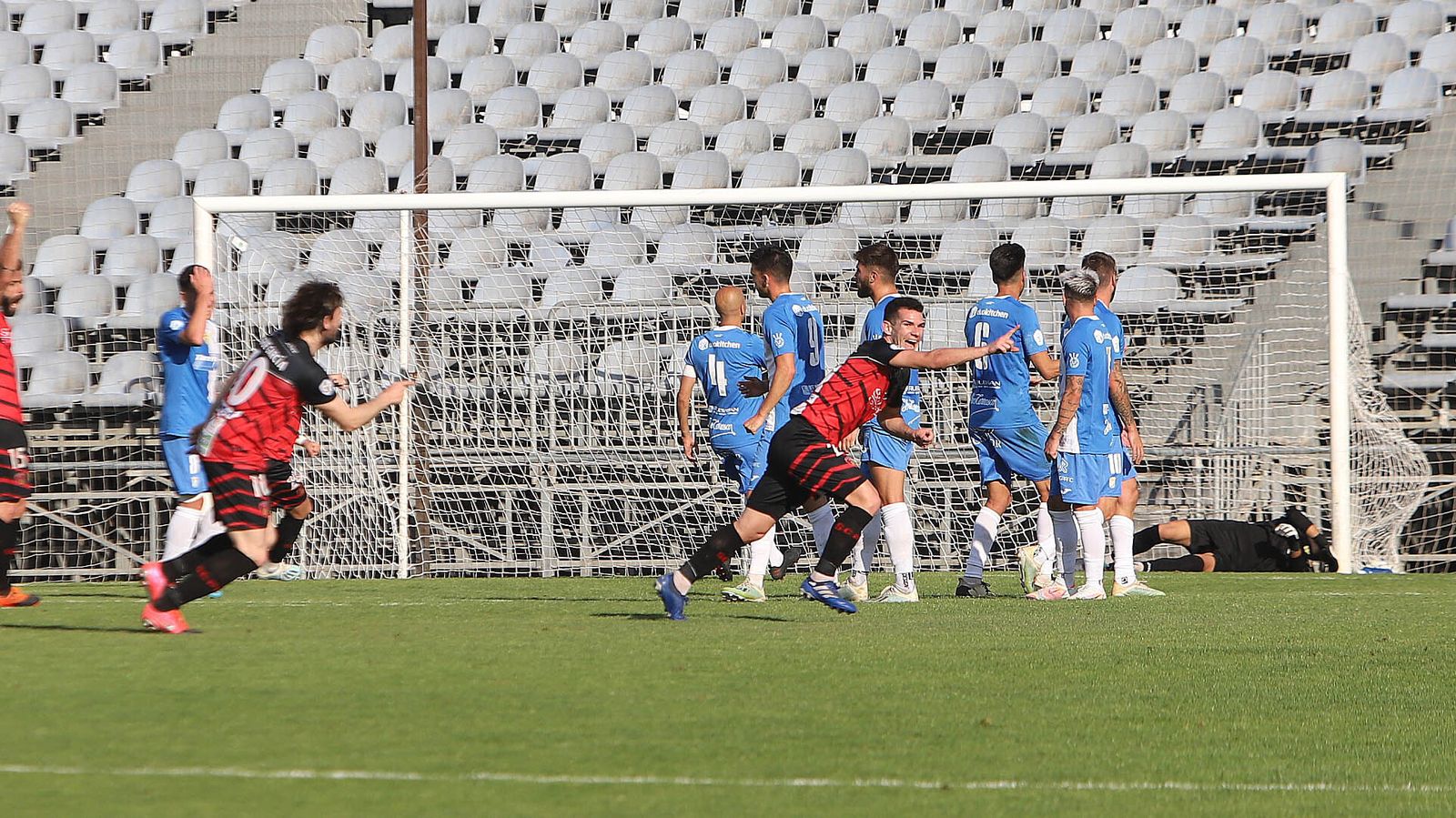 Imágenes del Xerez CD contra el Puente Genil en la Juventud