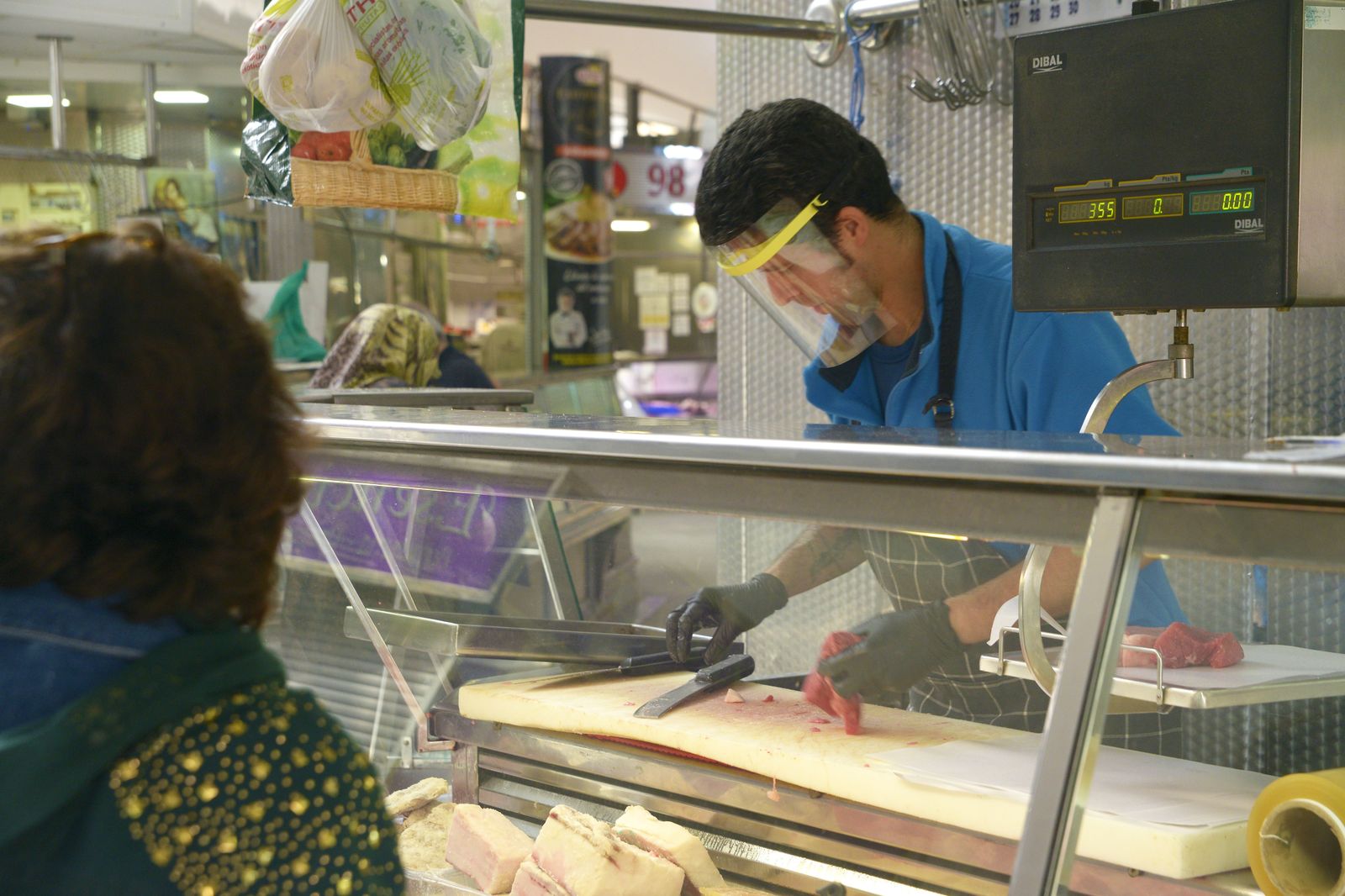 Fotos de los mercados de la comarca en cuarentena