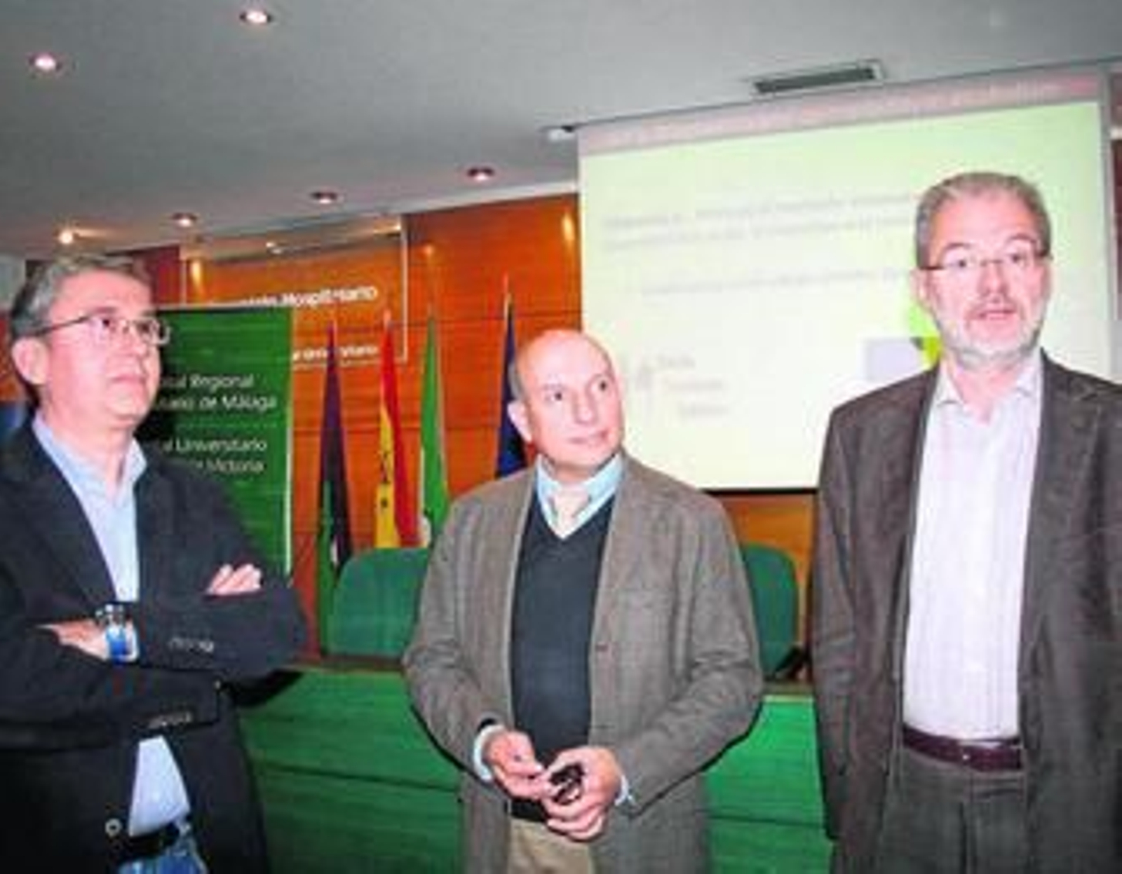 José Miñarro, Fernando Rodríguez Fonseca y Antoni Gual (de izq. a der.), de la Red de Trastornos Adictivos.