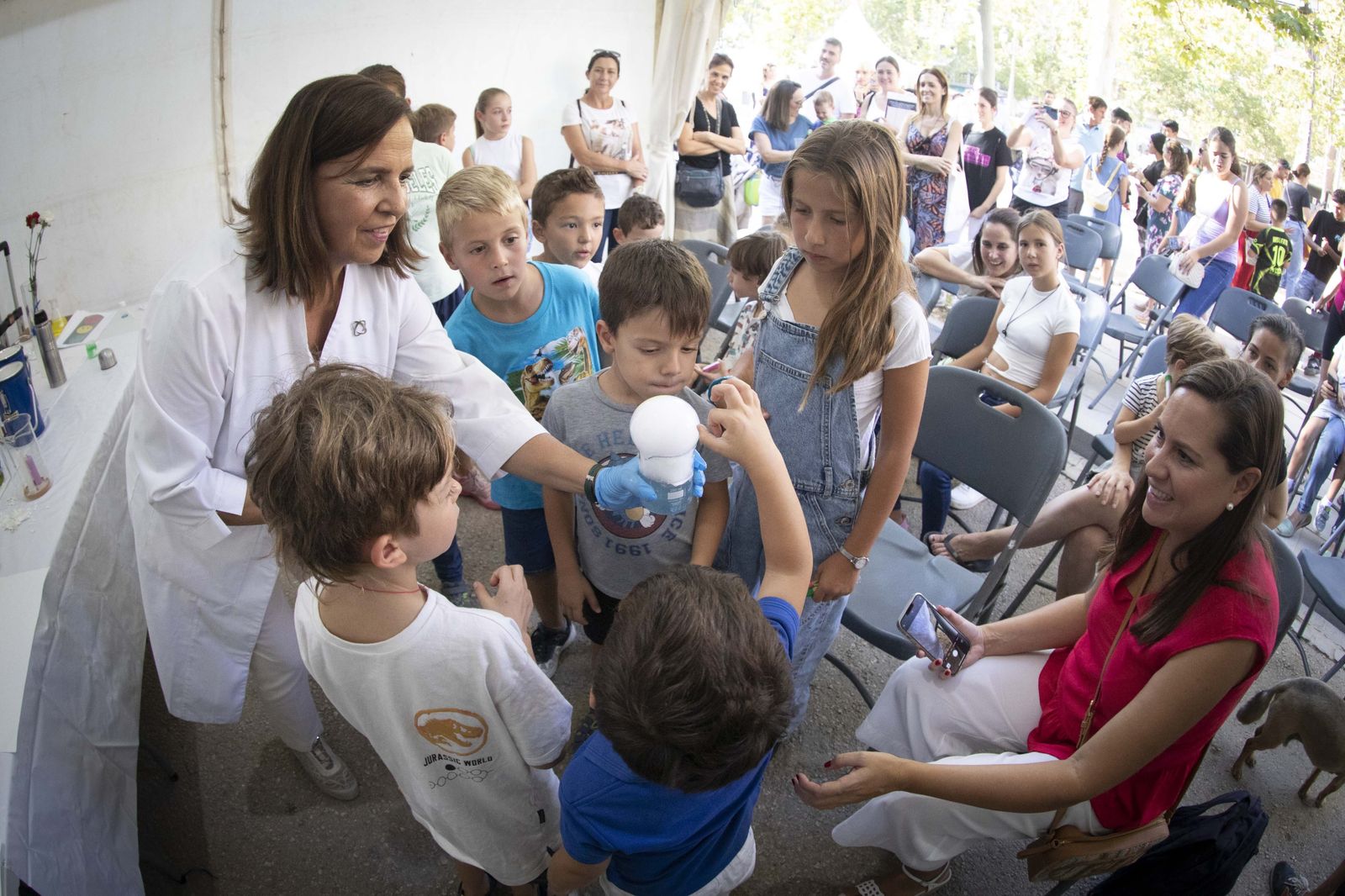 Así ha sido la Noche de los investigadores en Granada