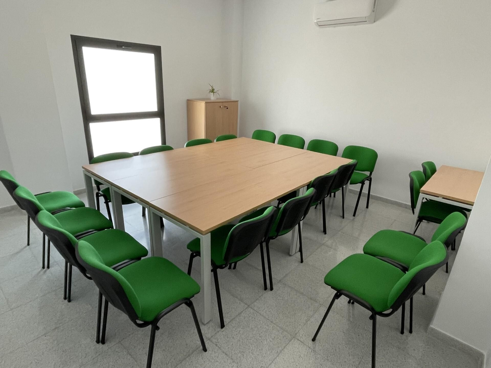 Nuevo mobiliario del Centro de Recursos de Jerez.