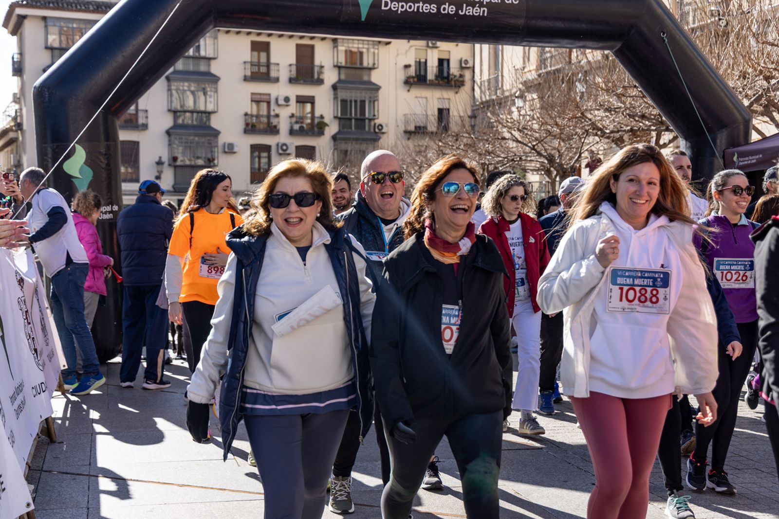 En imágenes: deporte y solidaridad se dan la mano en la VI Carrera-Caminata de la Hermandad de la Buena Muerte (1)