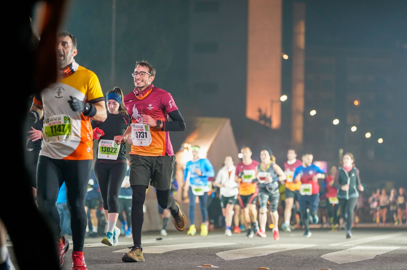 En imágenes: búscate en tu llegada a meta de la Carrera de San Antón 2026 (9)