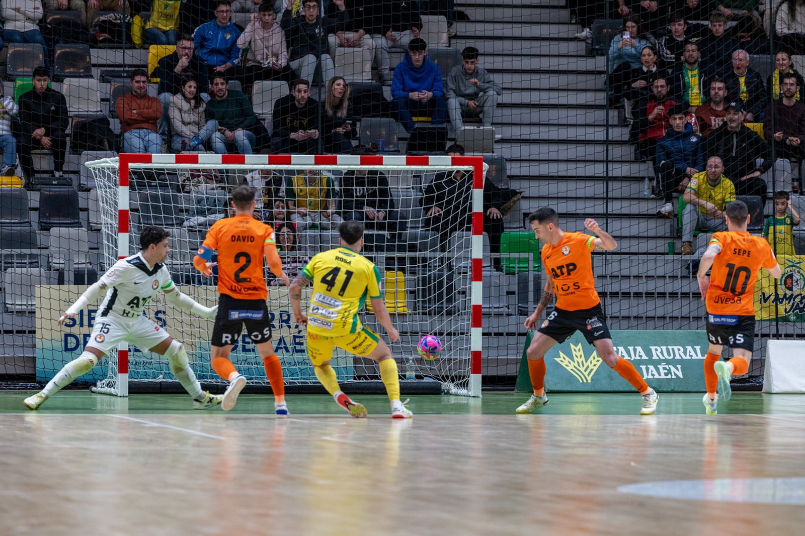 Las mejores imágenes del triunfo copero de Jaén Paraíso Interior frente a Ribera Navarra