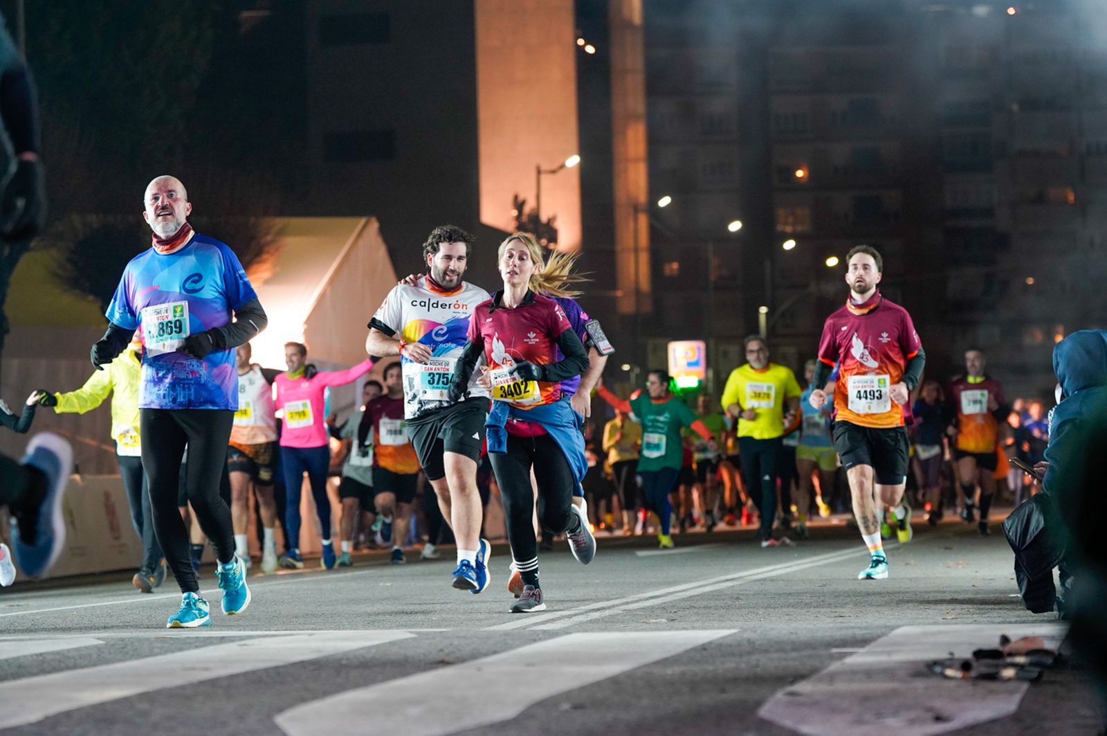 En imágenes: búscate en tu llegada a meta de la Carrera de San Antón 2026 (15)