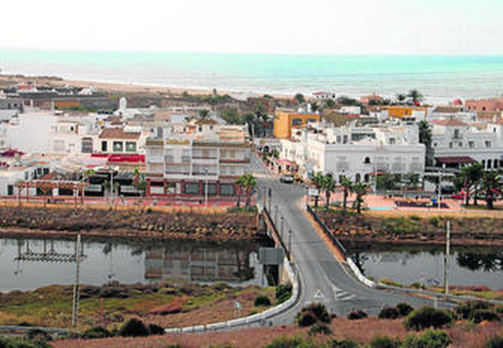La nueva carretera de circunvalación evitará que los vehículos con destino a Atlanterra pasen por Zahara.