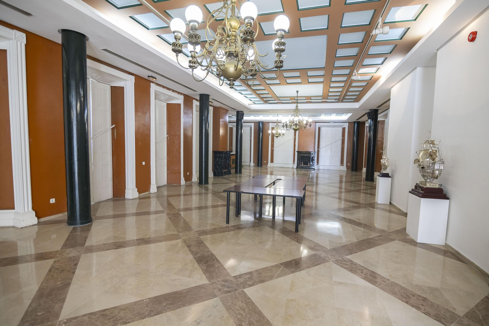 Edificio central de la Casa Colón.