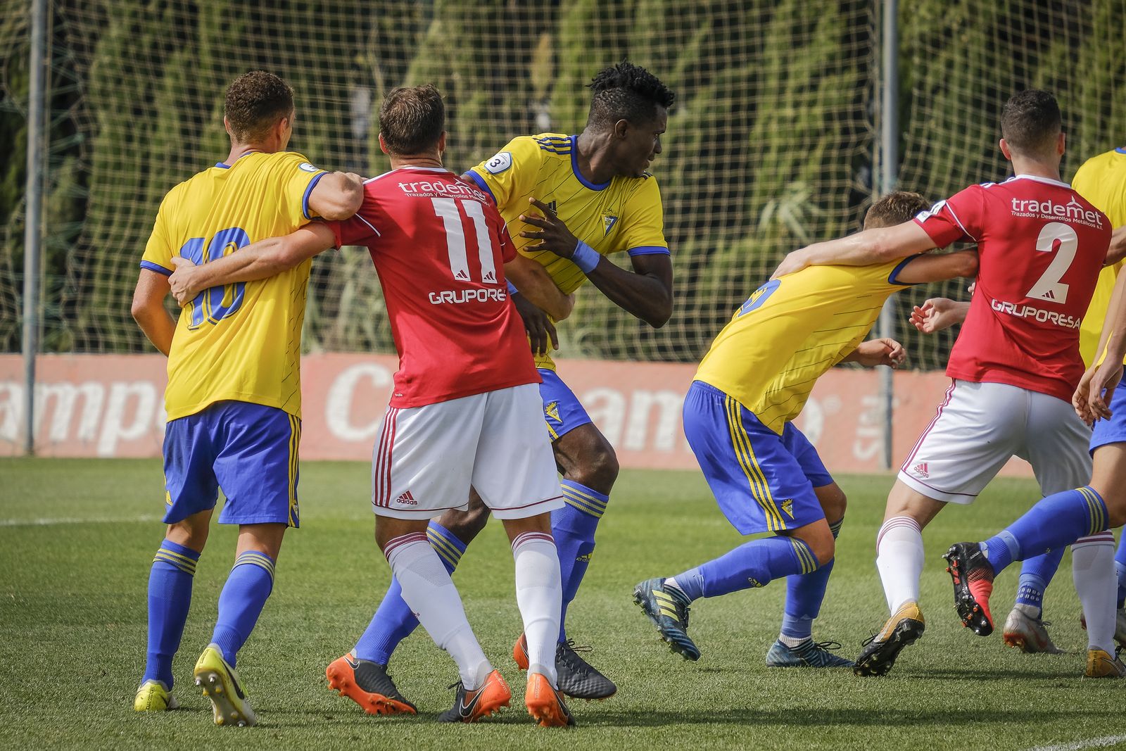 Saturday fue el autor del único tanto cadista en el minuto 94.