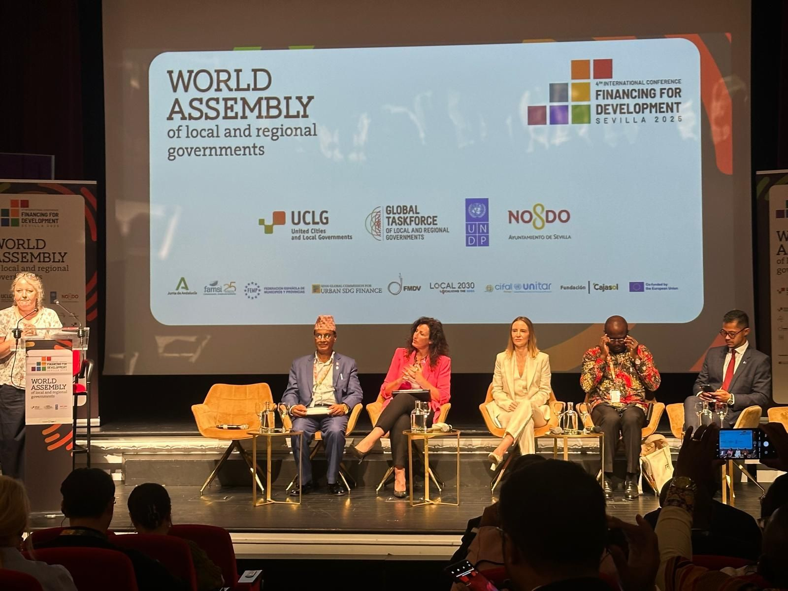 Asamblea Mundial de Gobiernos Locales.