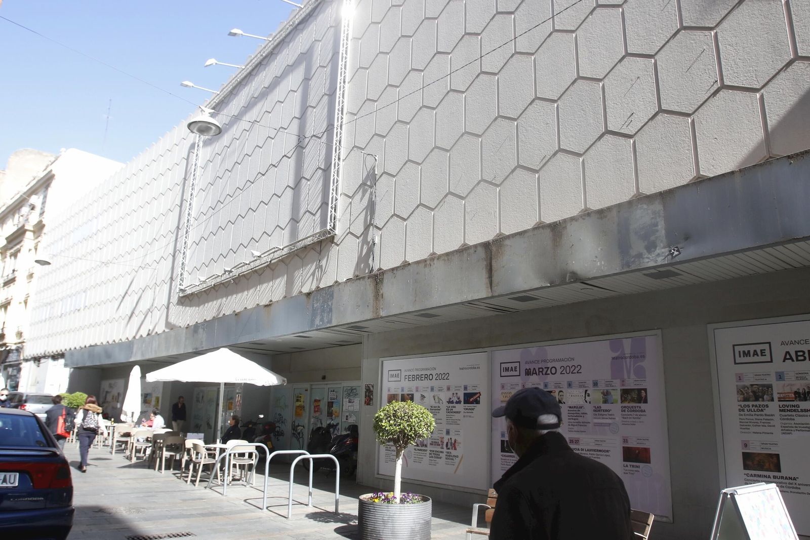 Fachada del antiguo Simago.