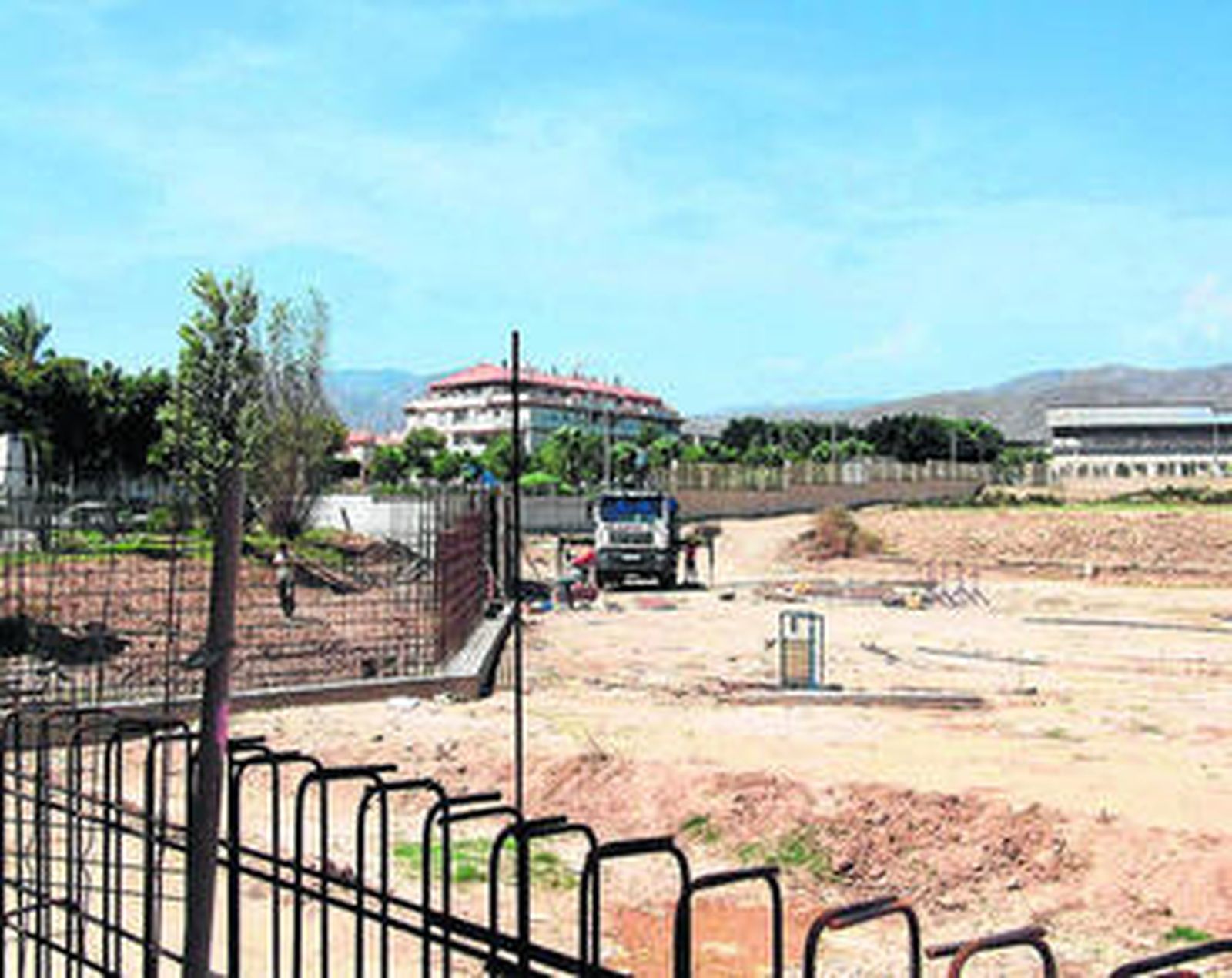 Se están llevando a cabo las tareas de limpieza, vallado y prospección del futuro parque arqueológico Ciavieja.