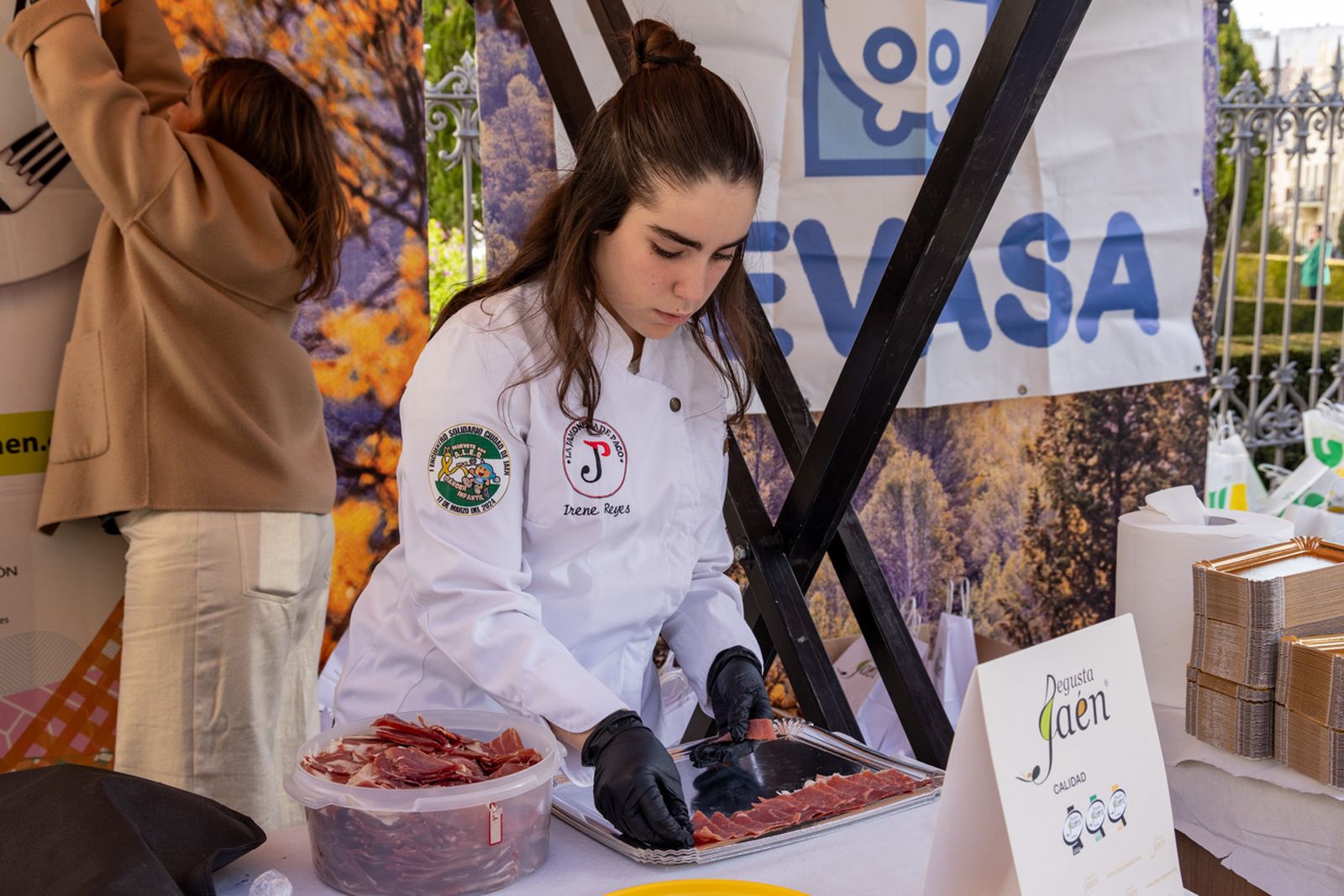 Izado de la Bandera de Andalucía y en un desayuno molinero en Jaén