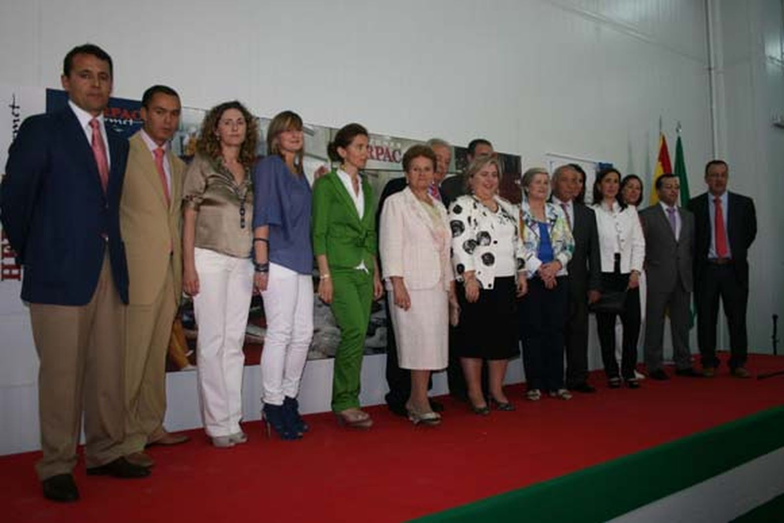 Clara Aguilera inaugura la nueva fábrica de salazones y conservas Herpac, en Barbate

Foto: Manuel Aragon Pina