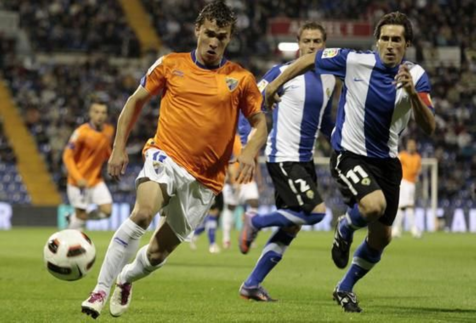 El Málaga empata 0-0 en casa del Hércules y tendrá la oportunidad de decidir la eliminatoria de dieciseisavos de la Copa del Rey en La Rosaleda. / LOF