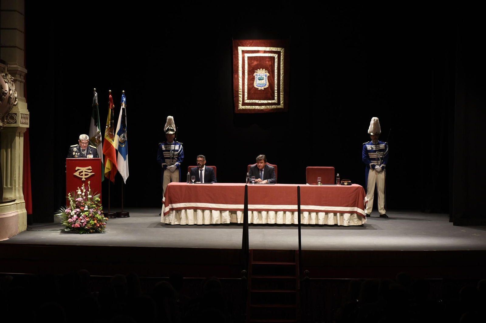 Imágenes del acto del Día de la Policía Local de Huelva