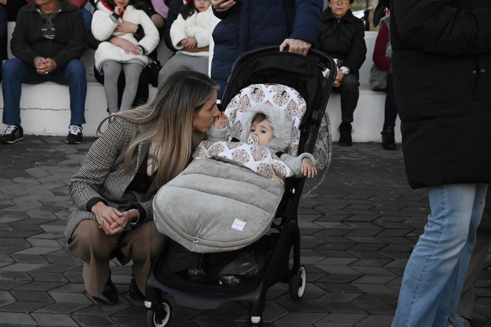 Alumbrado del Puerto de Huelva, en imágenes
