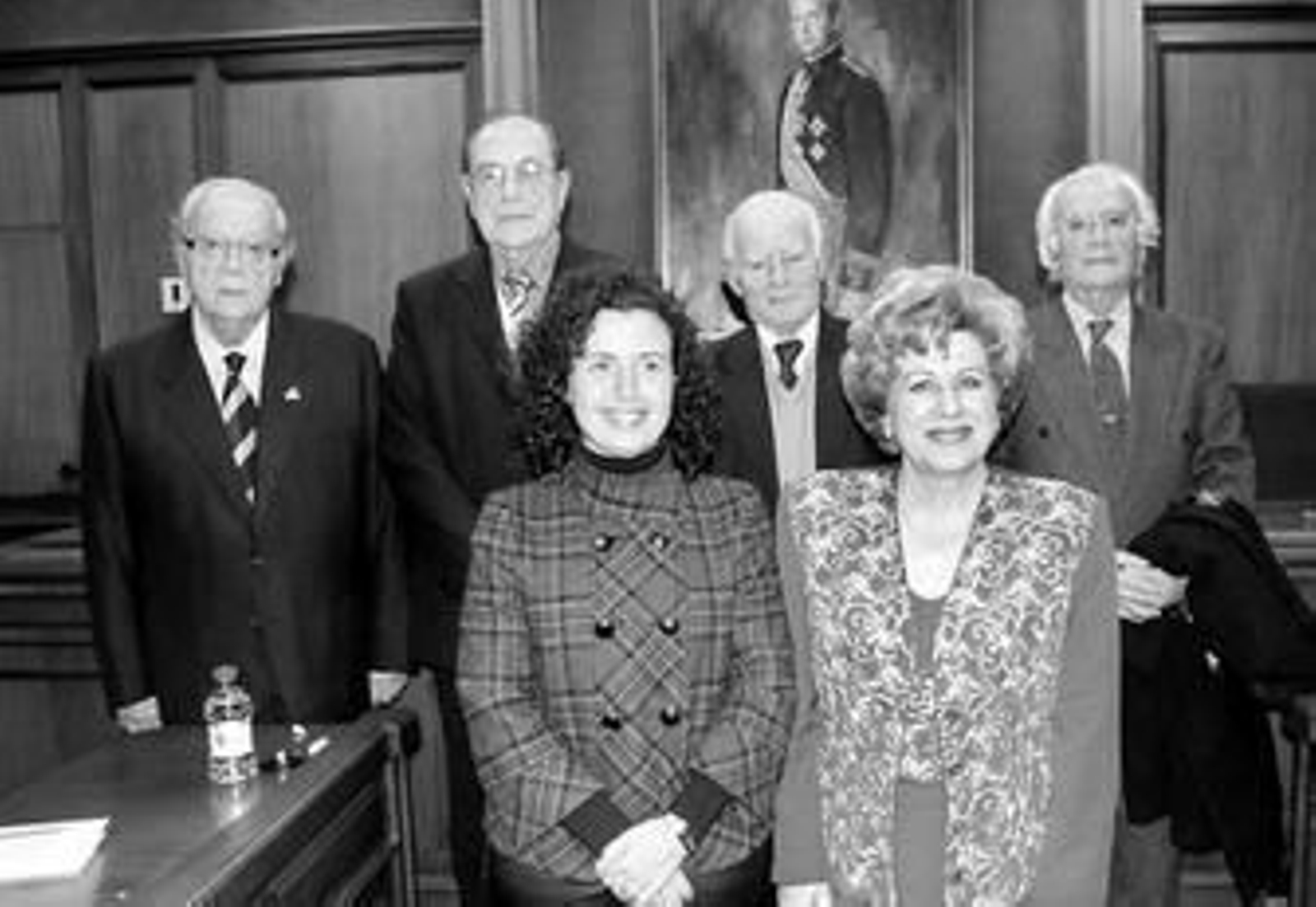 Mariluz Segovia con Caridad Herrerías, Cazorla, Esteban Hanza, Ibáñez y Carlos Hernández.