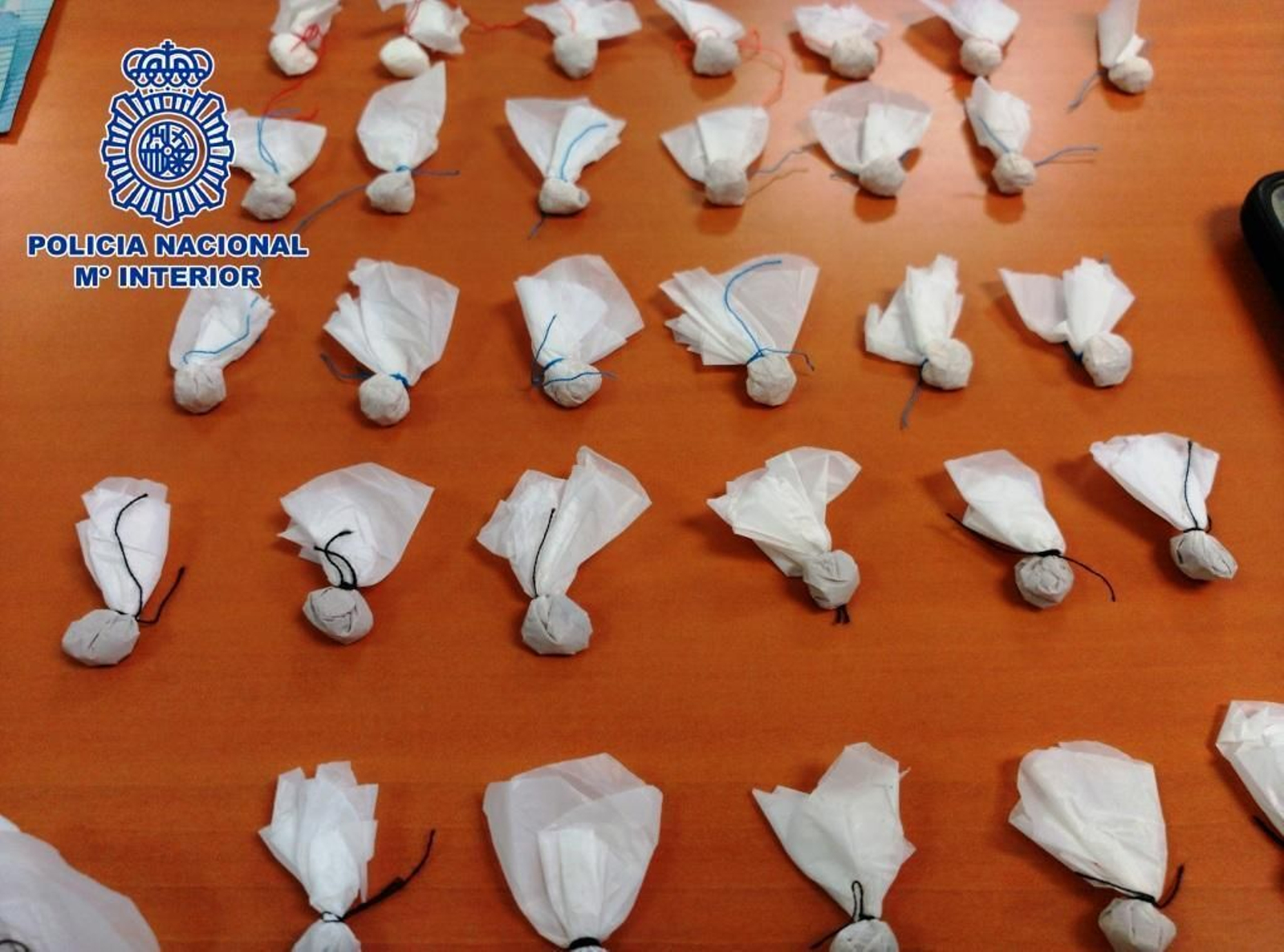 Parte de la droga incautada.