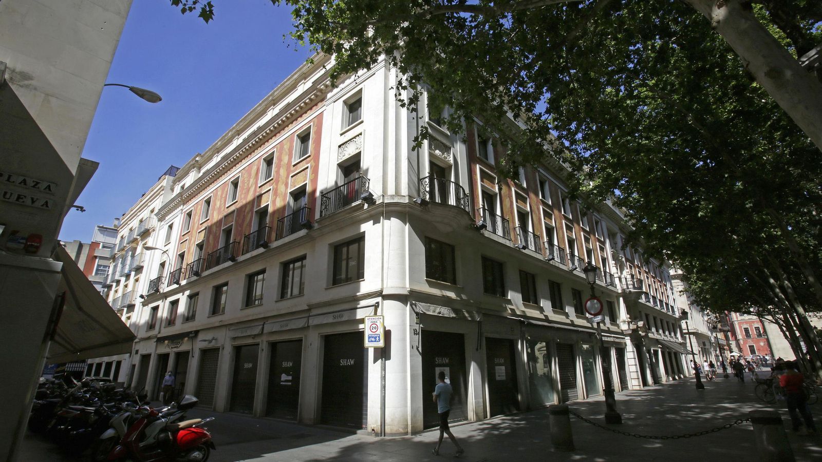 La cadena hotelera de lujo Four Seasons abrirá en el antiguo edificio de Generali en Plaza Nueva de Sevilla