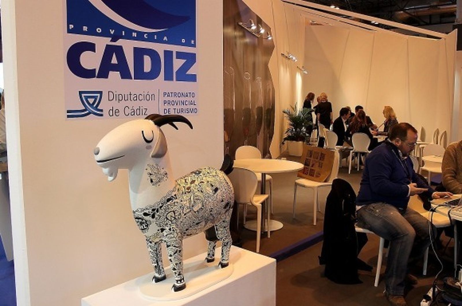 Medios especializados valoran el diseño de la imagen del proyecto 'Despensa de recuerdos'