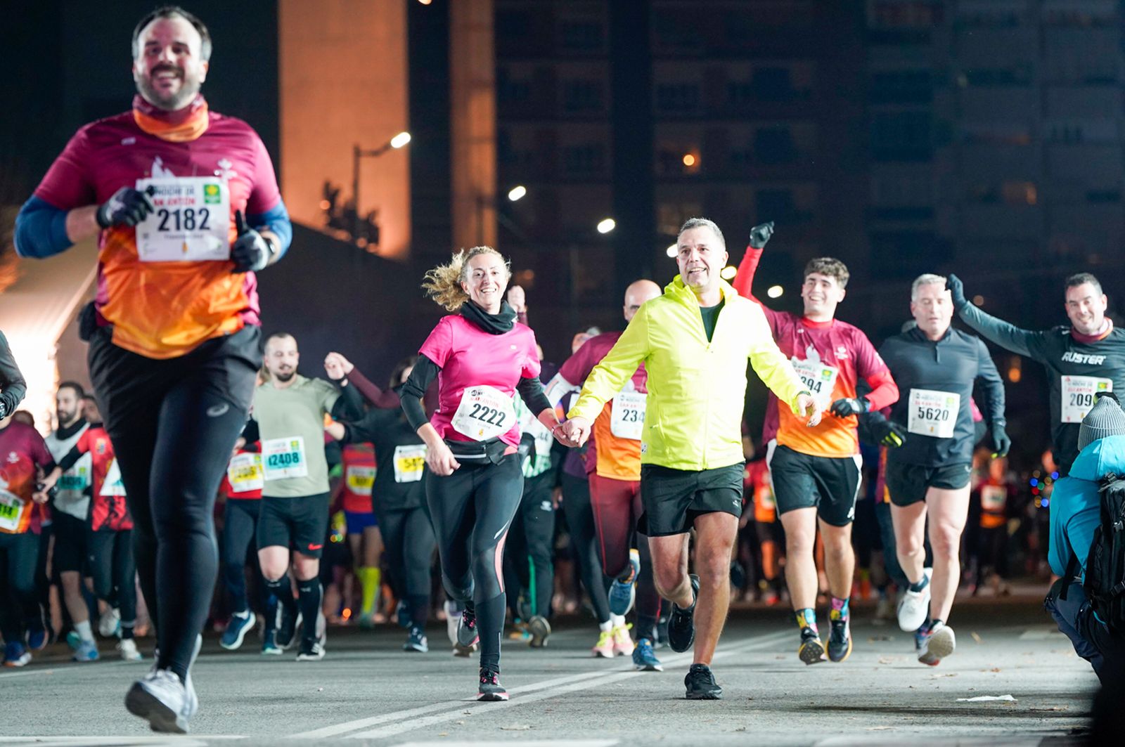 En imágenes: búscate en tu llegada a meta de la Carrera de San Antón 2026 (17)