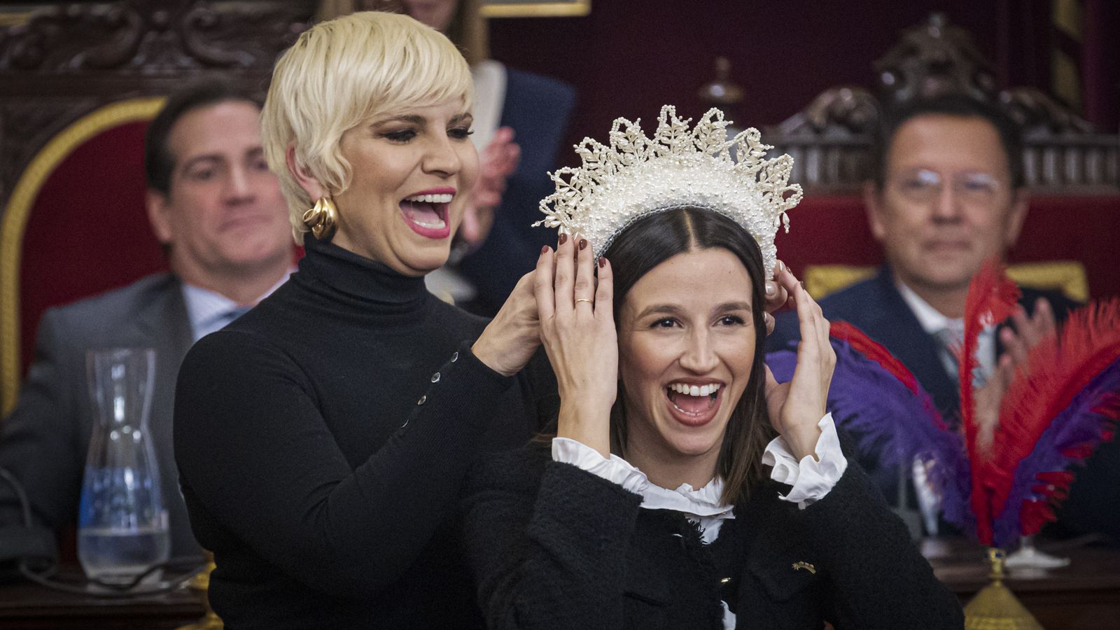 Las imágenes del traspaso de coronas de SM los Reyes Magos de Cádiz