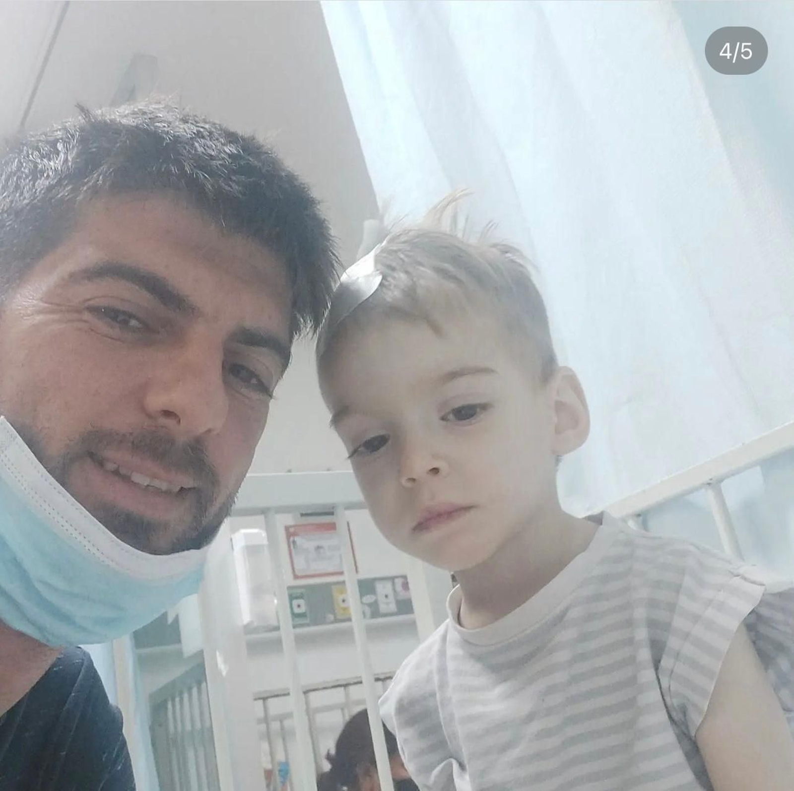 El avión medicalizado para Oliver se retrasa y la familia pide ayuda El avión medicalizado para Oliver se retrasa y la familia pide ayuda