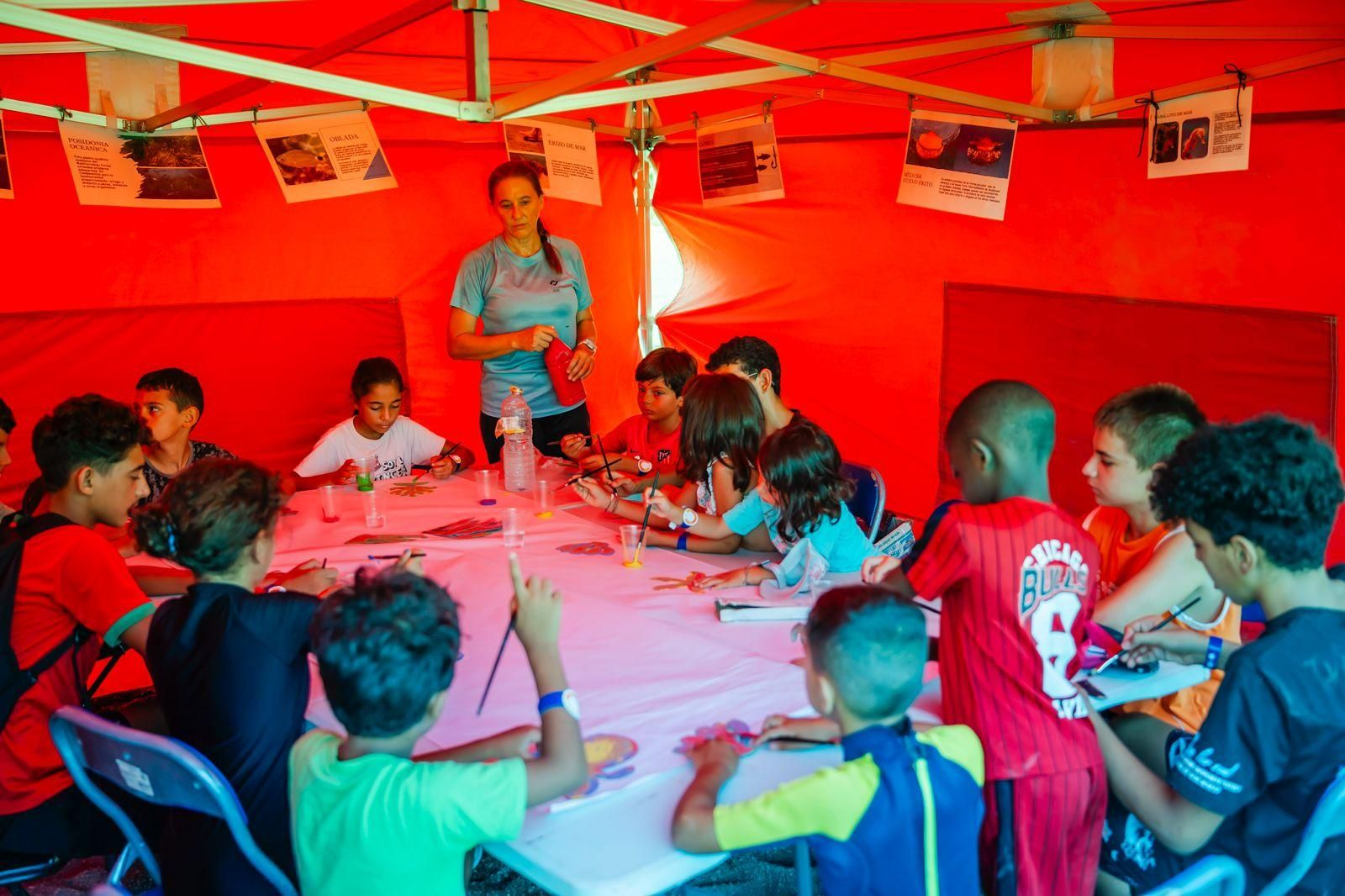 Uno de los talleres de socorrismo celebrados en Roquetas.