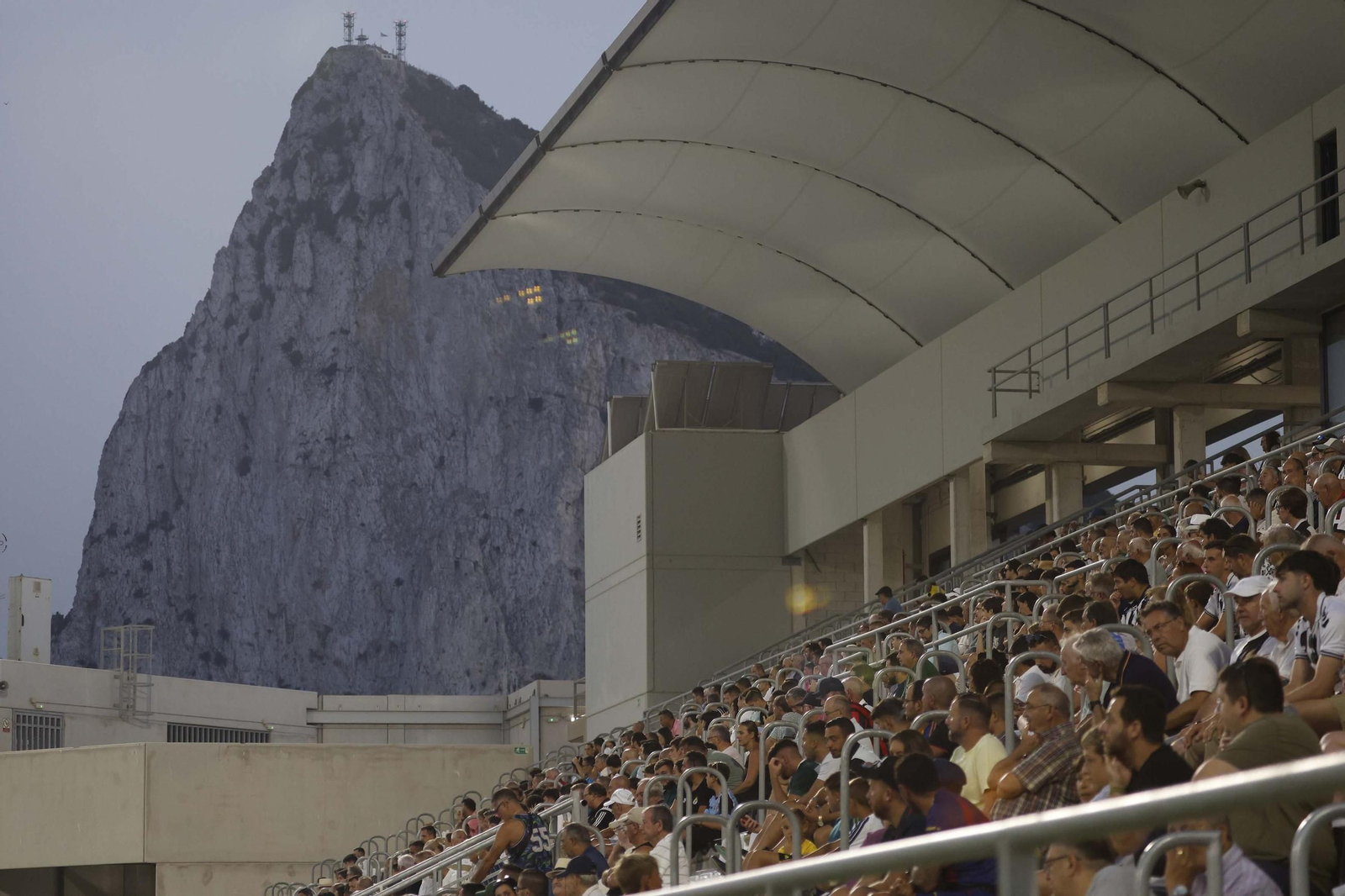 Las imágenes del partido amistoso entre la Balona y el Torremolinos