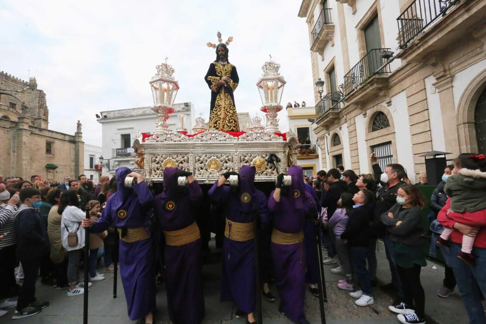 Martes Santo en El Puerto: Las imágenes del Cautivo y Dolor y Sacrificio