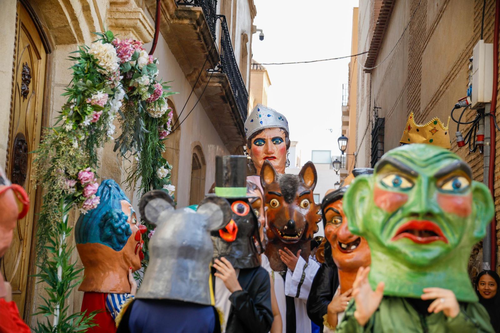 Desfile de Gigantes y Cabezudos de Vera, en imágenes