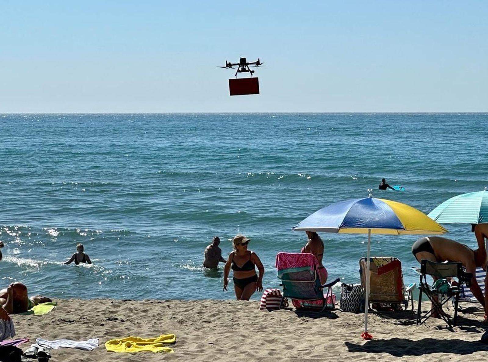 Una aeronave del servicio de aerovigilancia con drones.