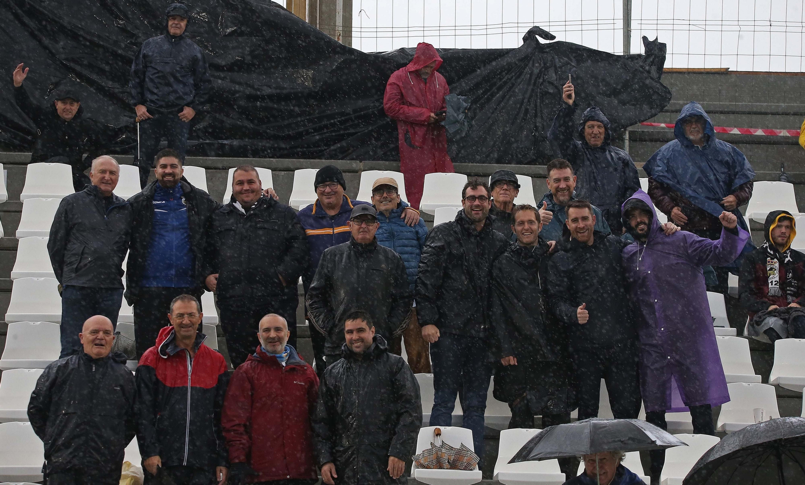 Búscate durante el Balona - Marbella en el Ciudad de La Línea