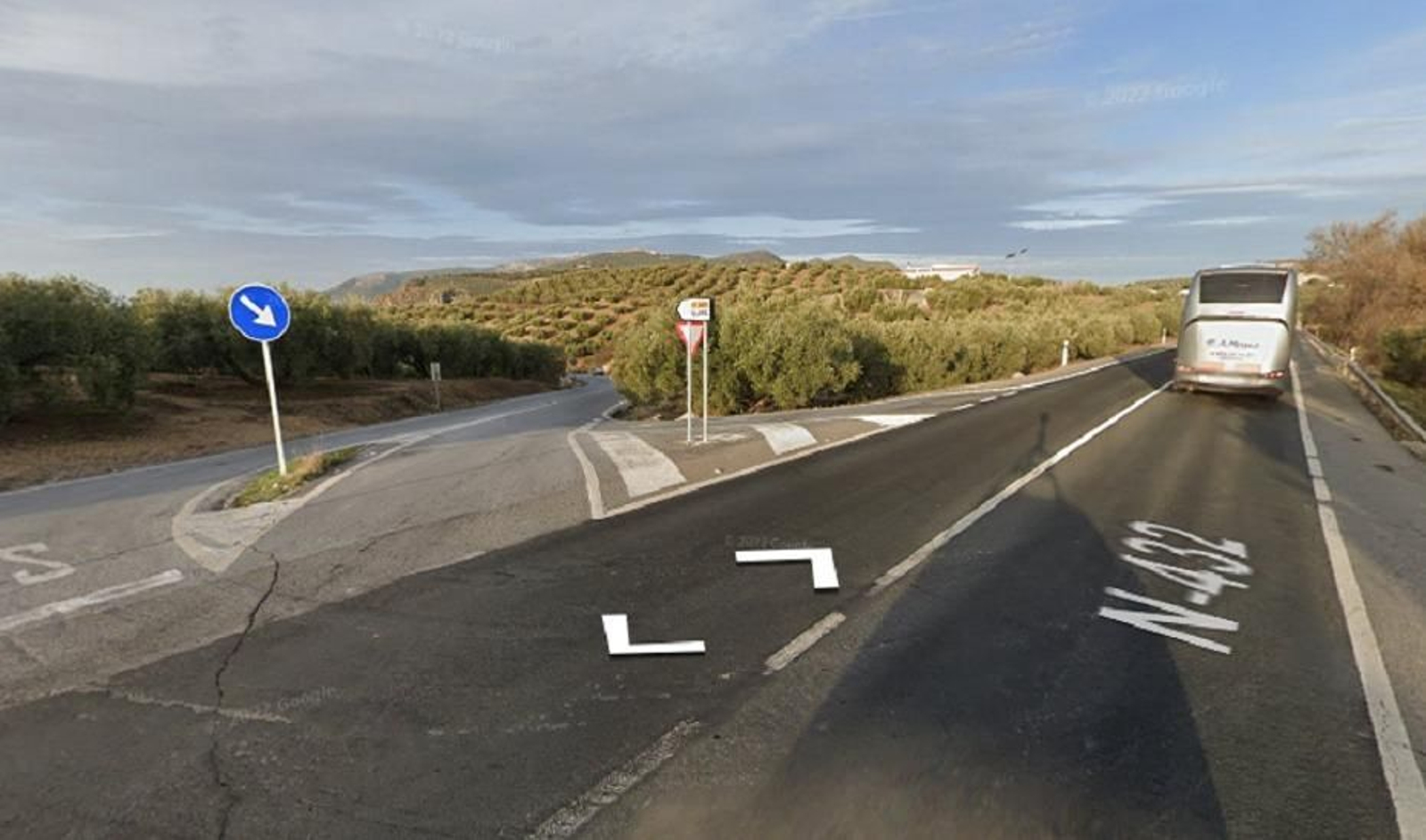 El siniestro ha tenido lugar en la N-432, en el cruce con la GR-3409