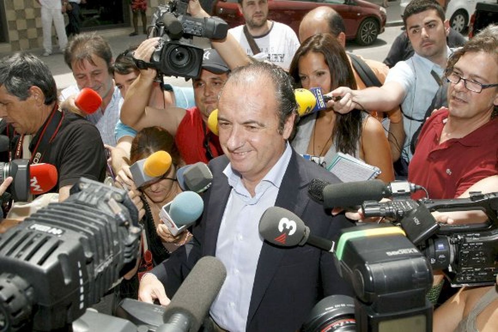 Ripoll, líder del PP de Alicante, imputado por cohecho y prevaricación