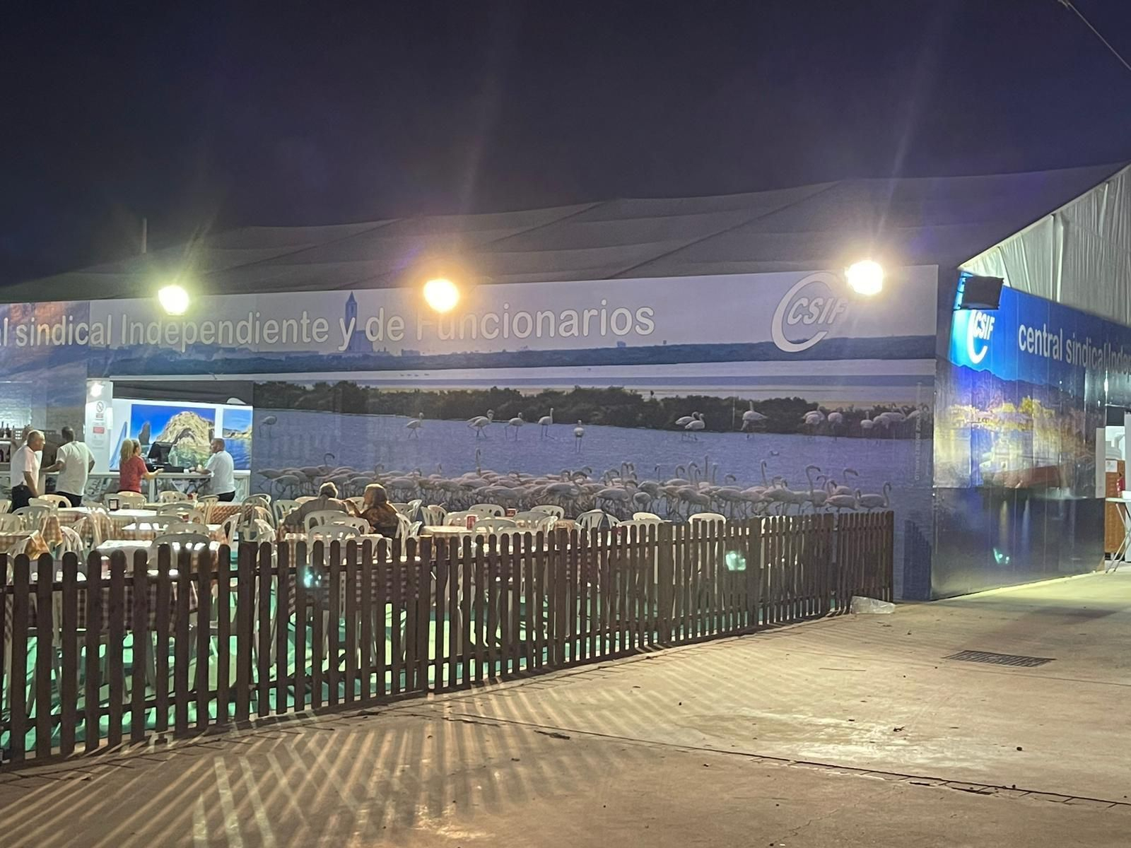 El ambiente en las casetas del CSIF en la Feria de Almería, en imágenes
