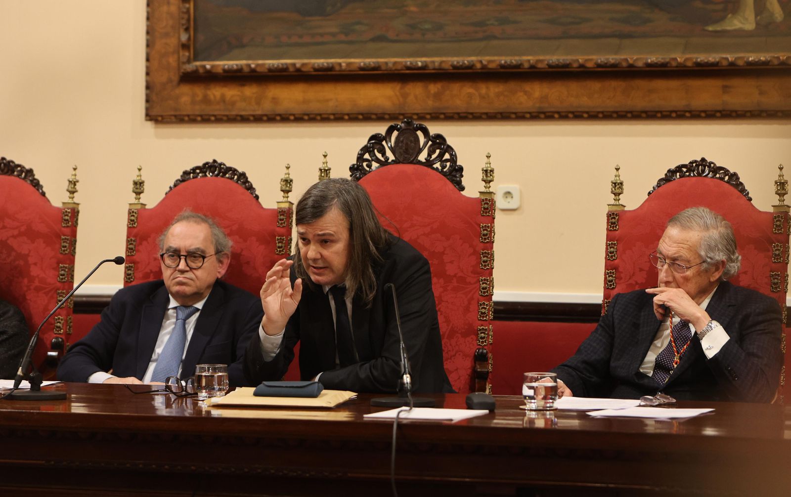 Alfonso Castro durante su conferencia en la Academia del Notariado de Sevilla