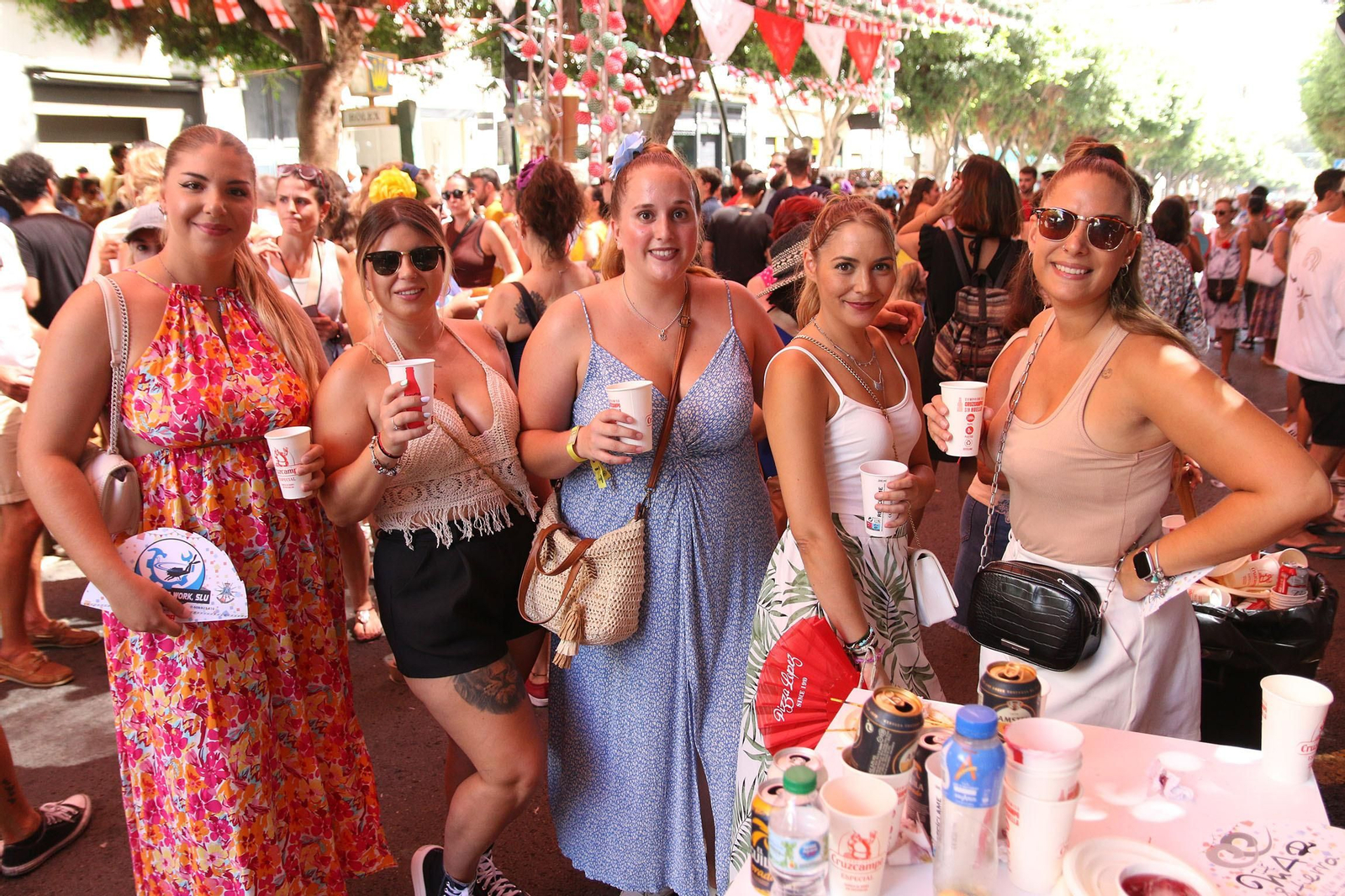 Las imágenes del lunes en la feria del mediodía