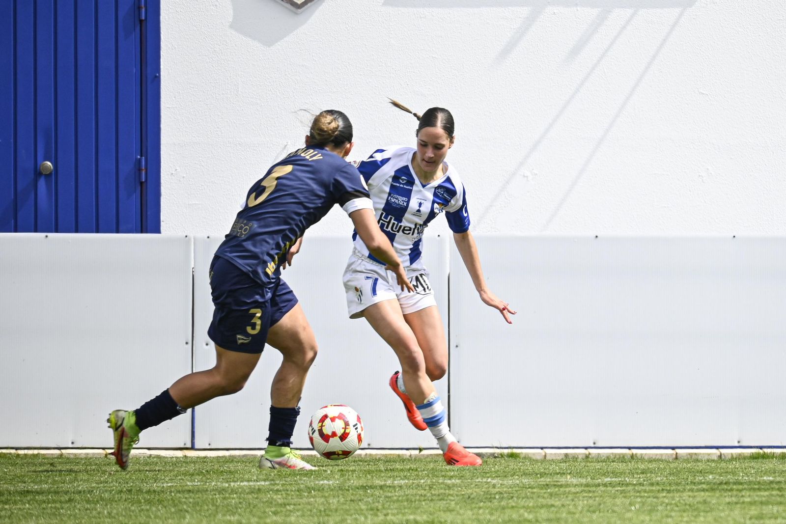 Imágenes del partido entre el Sporting de Huelva y el Alavés Fem