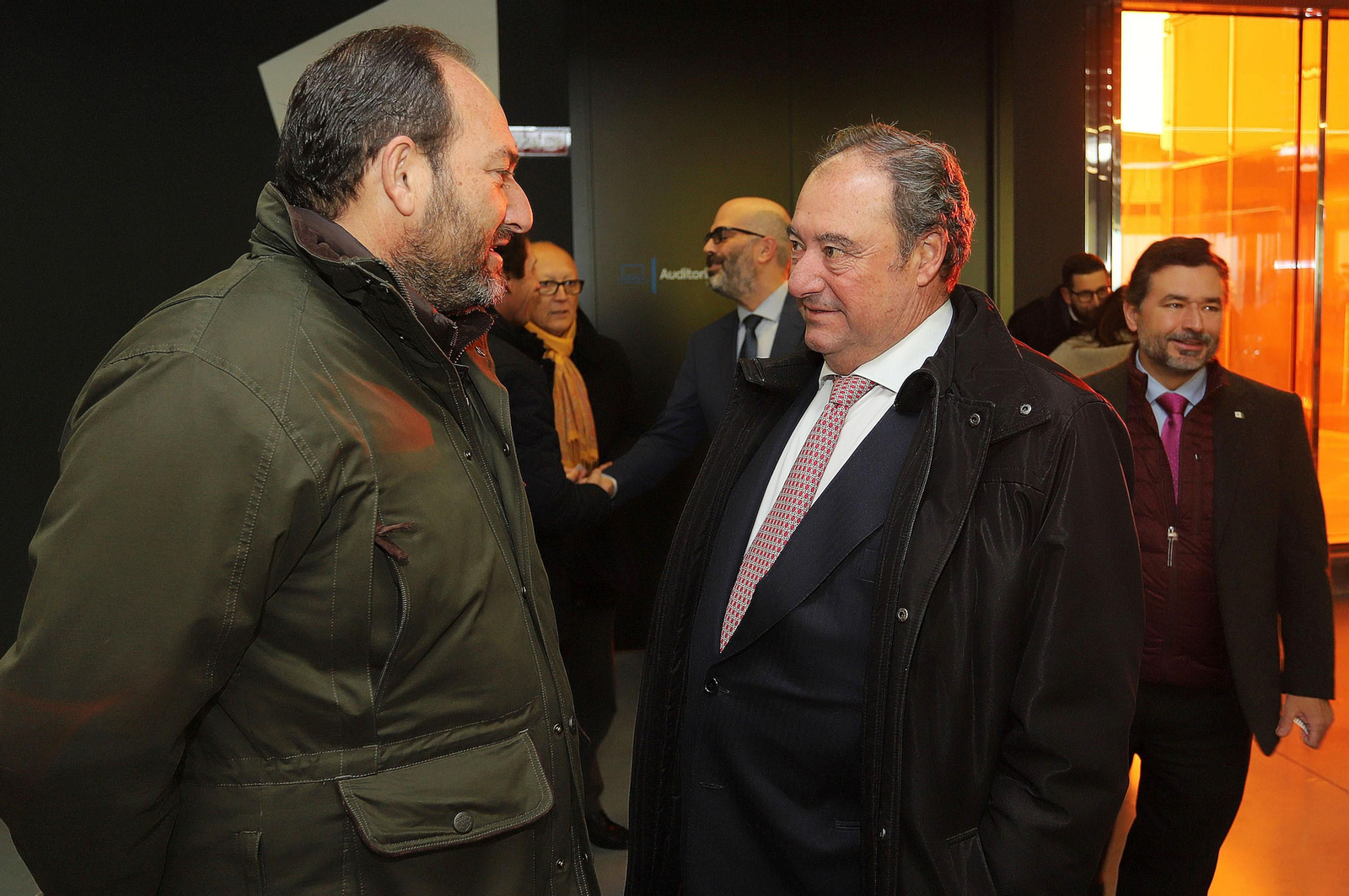 Imágenes de los invitados a la conferencia y desayuno-coloquio con Antonio Sanz en el Foro Joly Andalucía