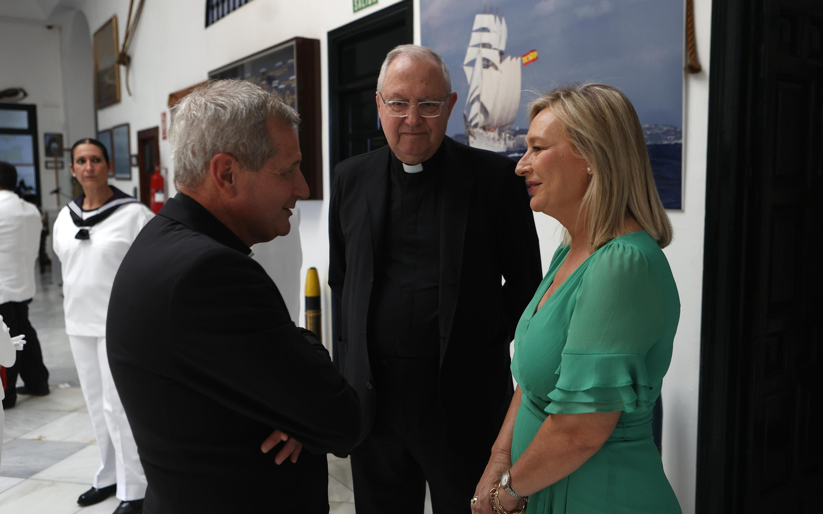 Entrega de mando de la Comandancia Naval de Sevilla al capitán de navío José Daniel González-Aller Lacalle