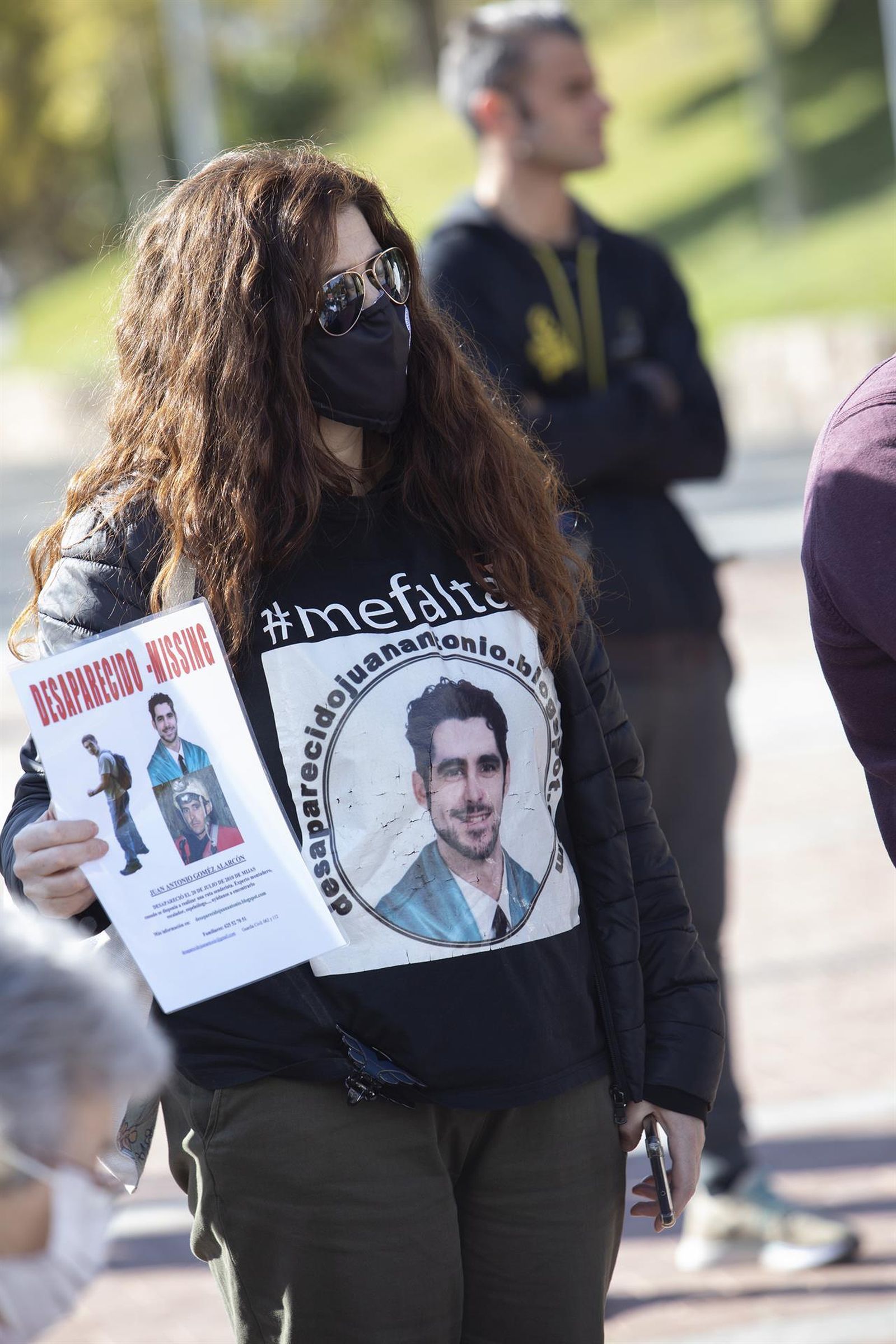 Así ha sido el acto en recuerdo a María Teresa Fernández y a los desaparecidos en Motril (Granada)