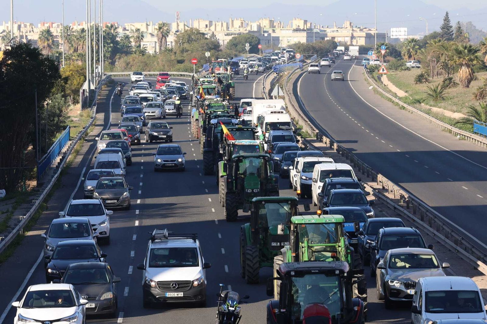La entrada de los tractores en Málaga capital, en fotos