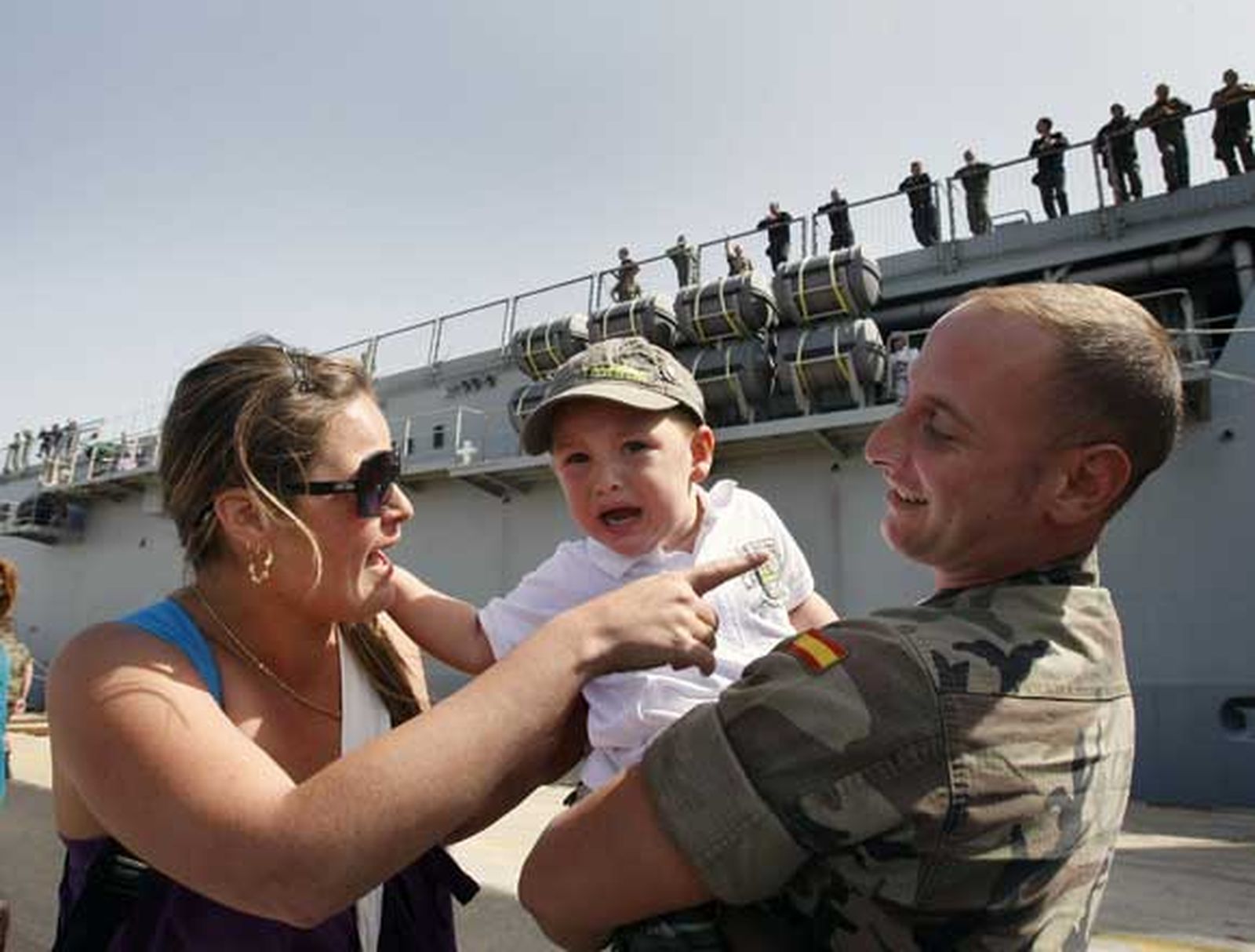 El buque 'Castilla' llega a Rota tras cuatro meses en Haití