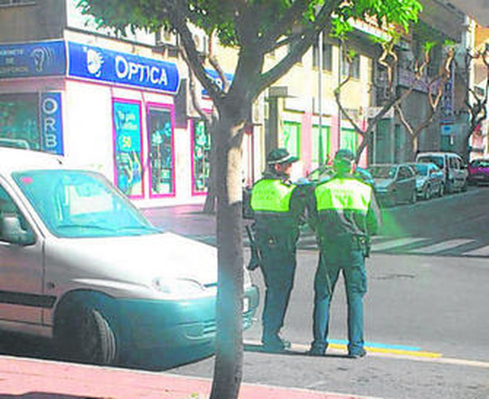 Juego del gato y el ratón en la Avenida de la Estación entre la Policía y el trapicheo