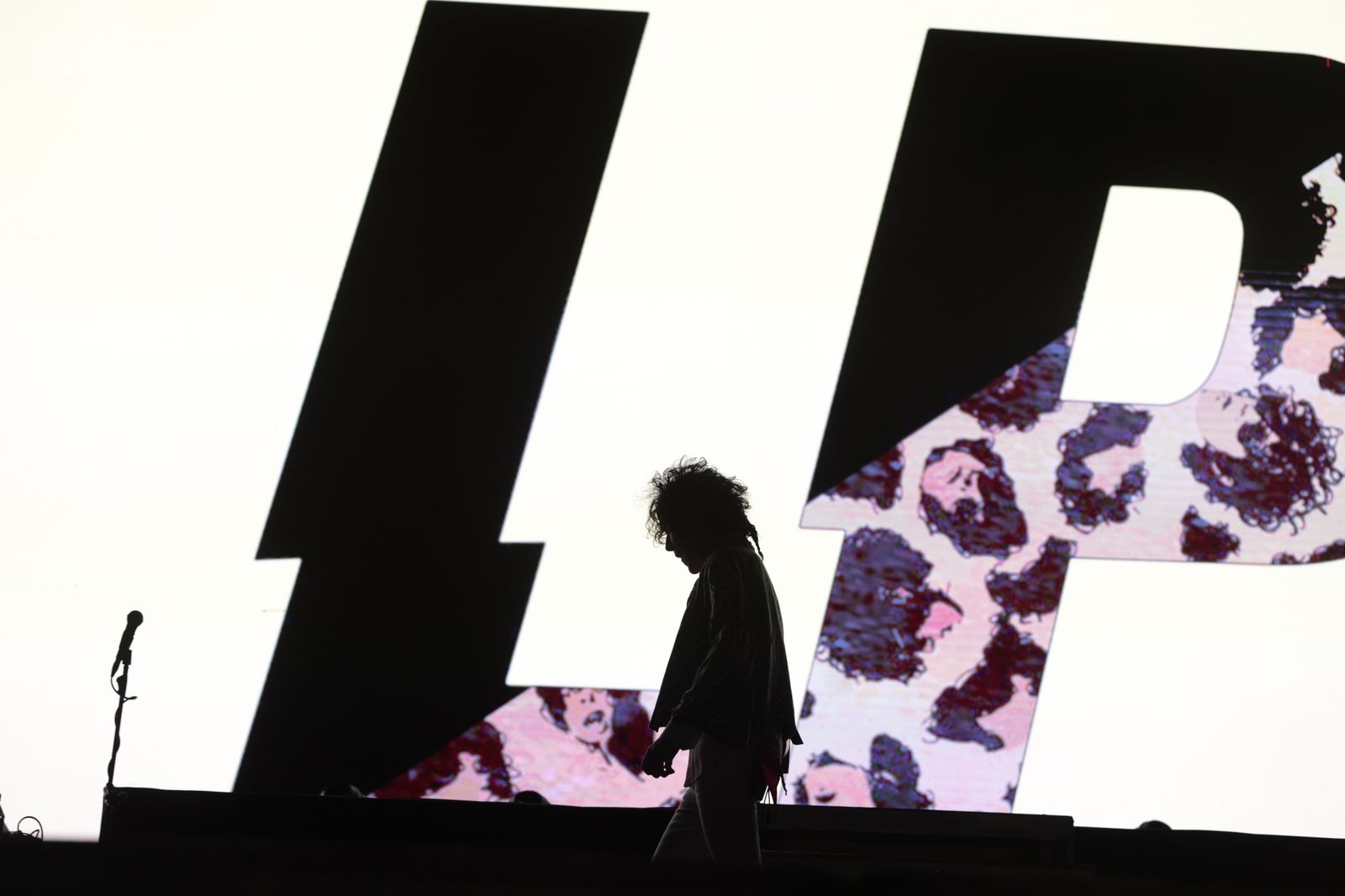 Concierto de LP en el Icónica Sevilla Fest