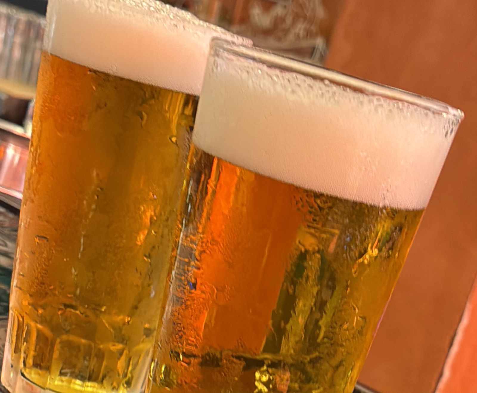 Dos tanques de cerveza.