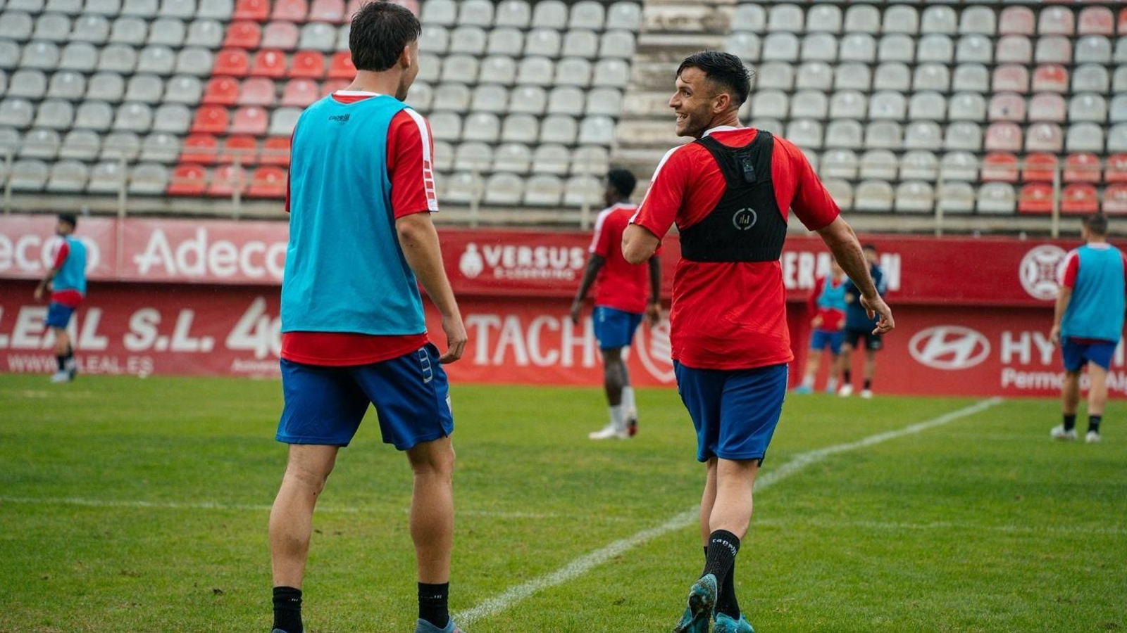 El capitán algecirista Iván Turrillo, sonriente durante un entrenamiento esta semana.